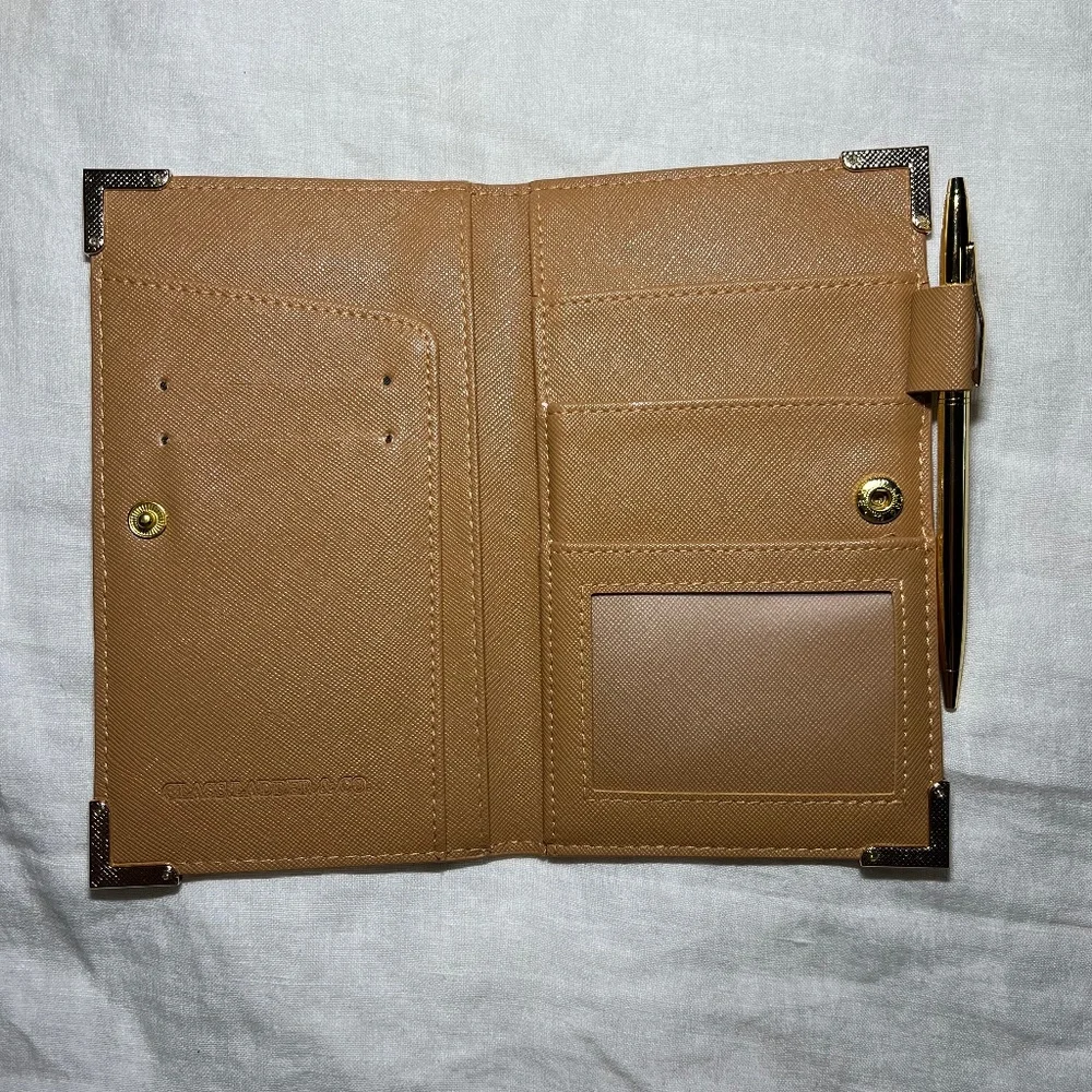 Glass Ladder & Co Amelia Travel Wallet